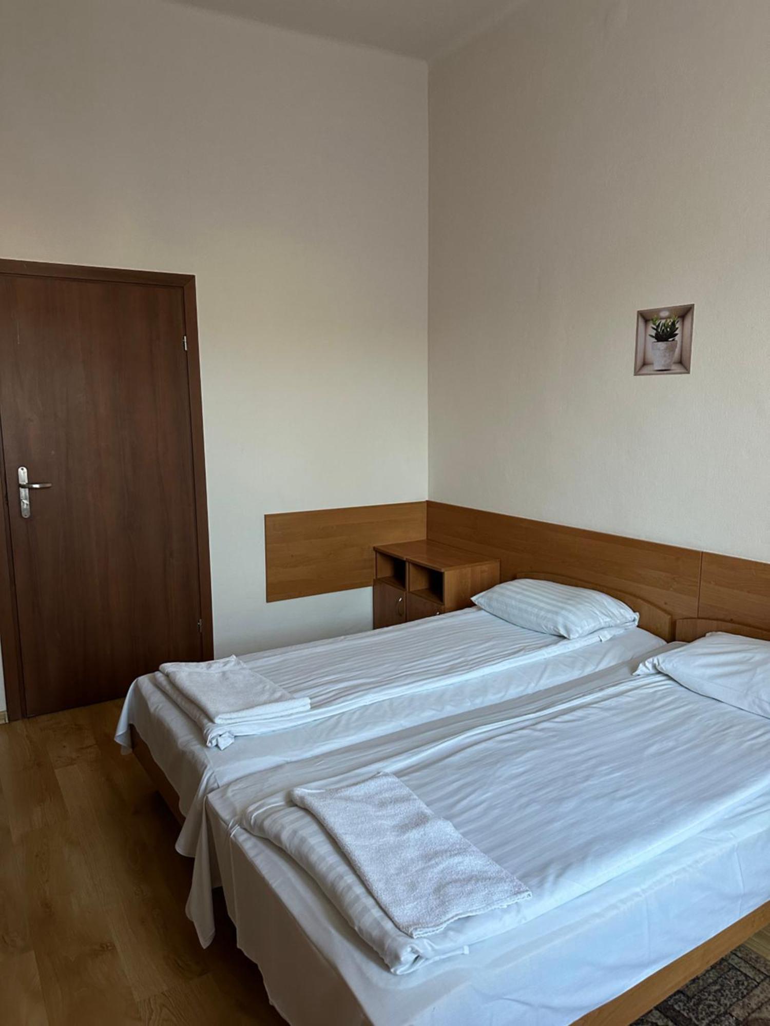 Hotel Haga Czestochowa Luaran gambar